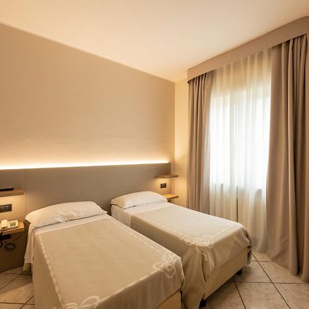 Hotel La Rotonda Cepagatti Kültér fotó