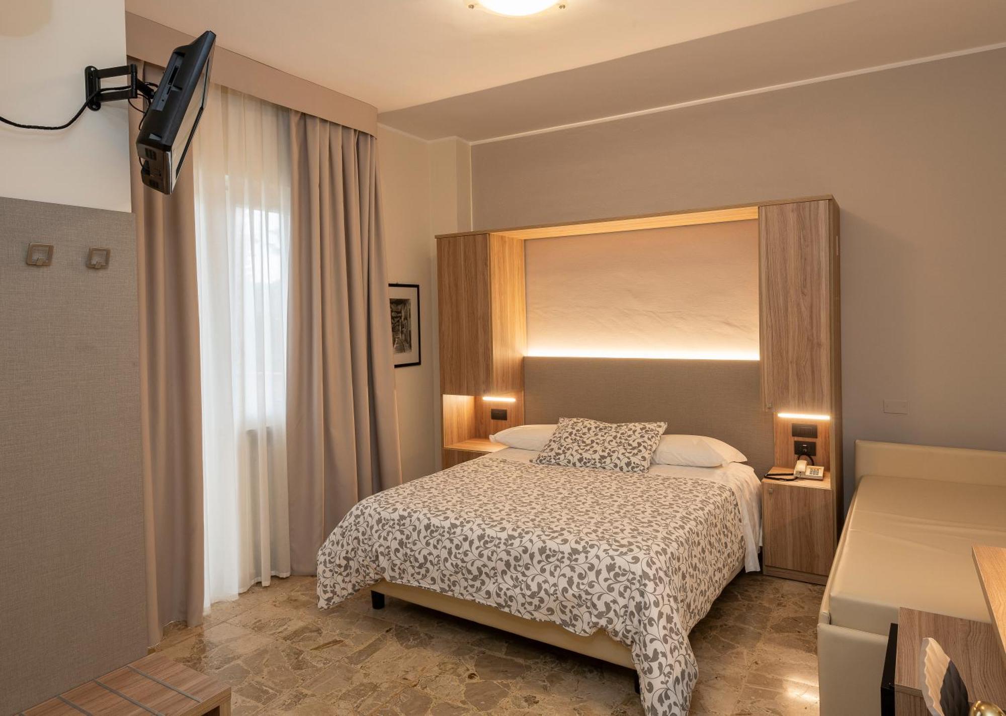 Hotel La Rotonda Cepagatti Kültér fotó