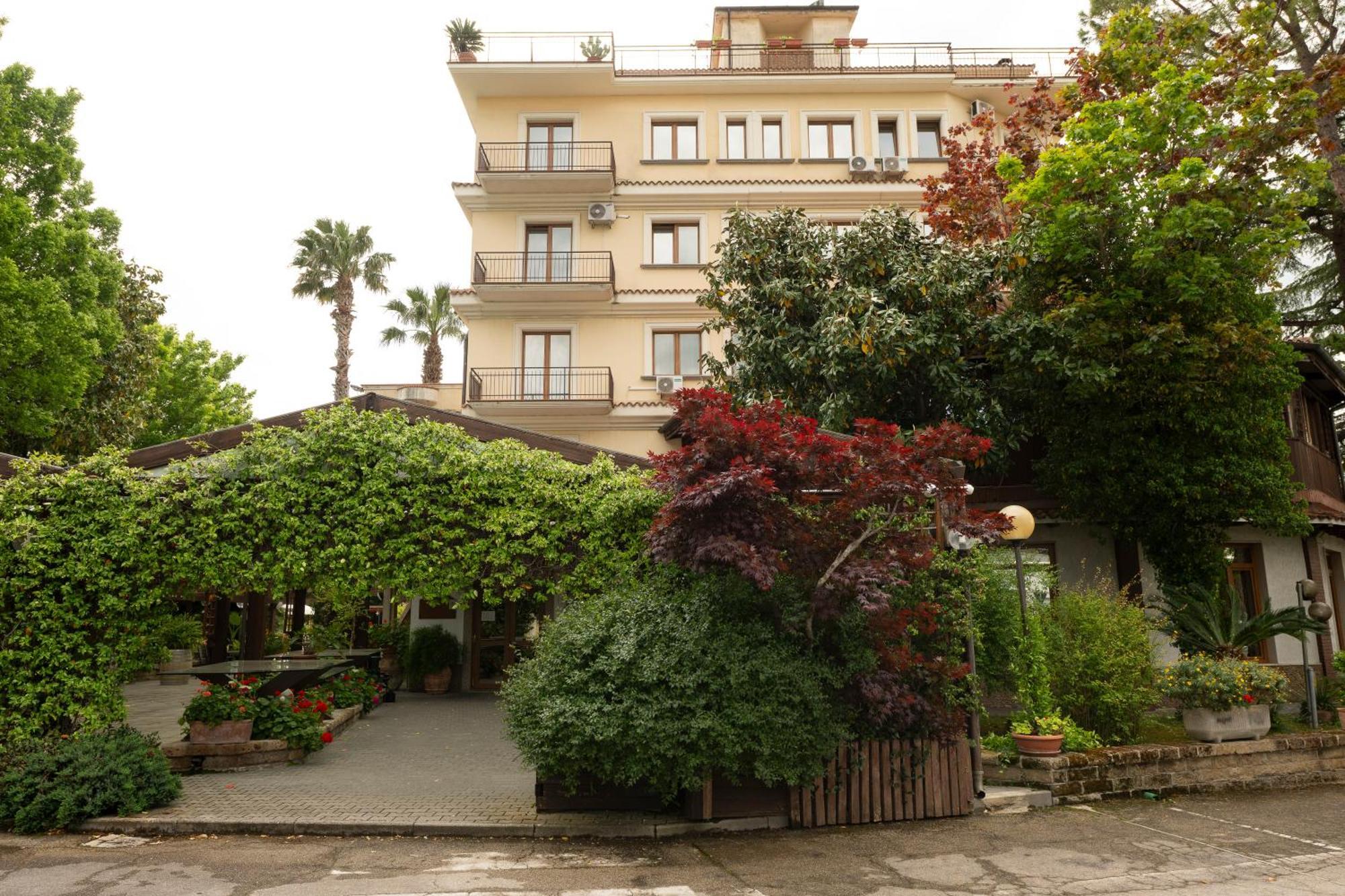 Hotel La Rotonda Cepagatti Kültér fotó