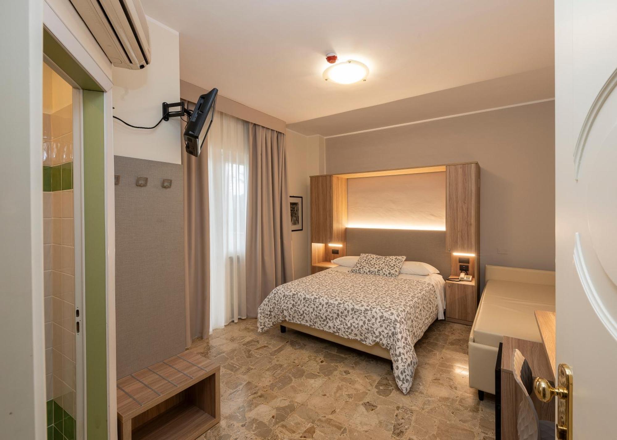 Hotel La Rotonda Cepagatti Kültér fotó