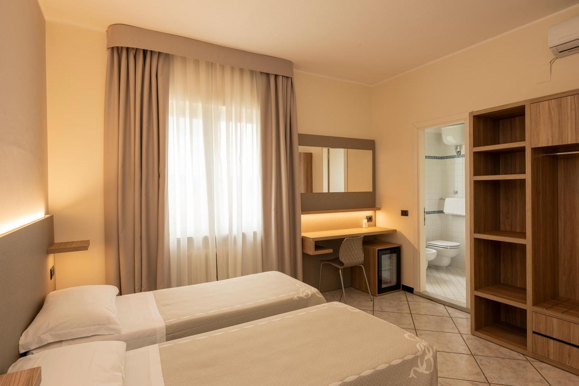 Hotel La Rotonda Cepagatti Kültér fotó