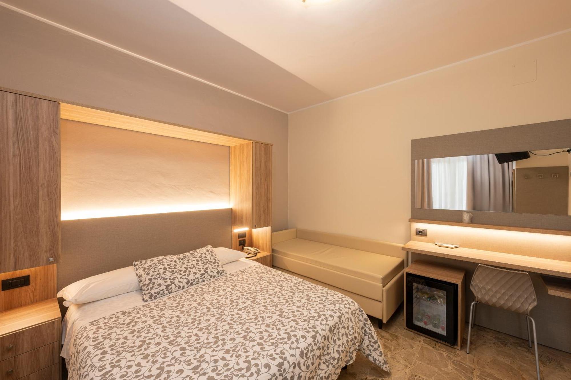 Hotel La Rotonda Cepagatti Kültér fotó