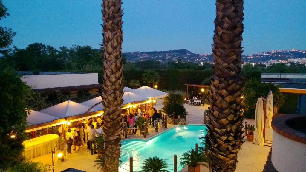 Hotel La Rotonda Cepagatti Kültér fotó