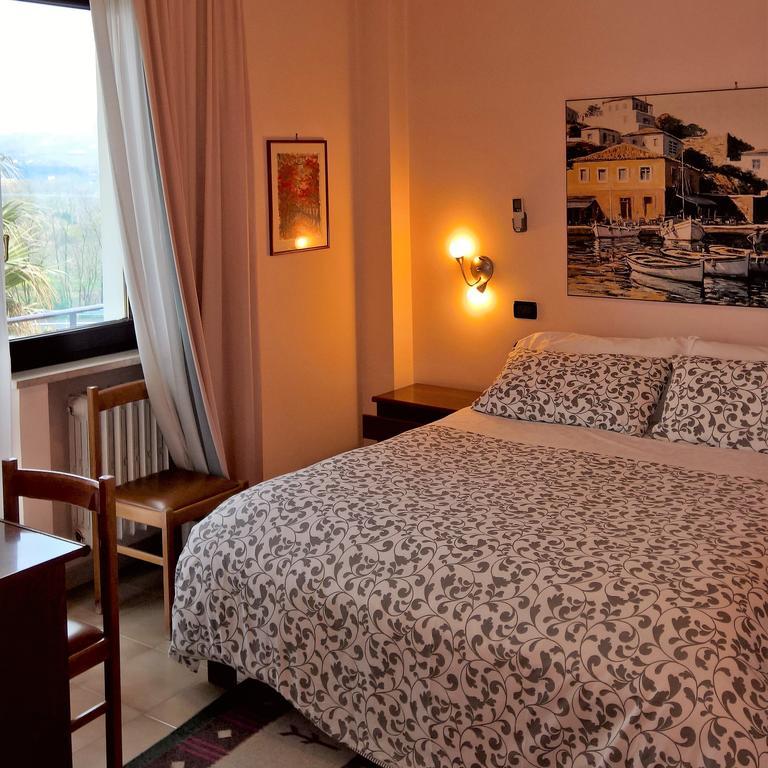 Hotel La Rotonda Cepagatti Kültér fotó