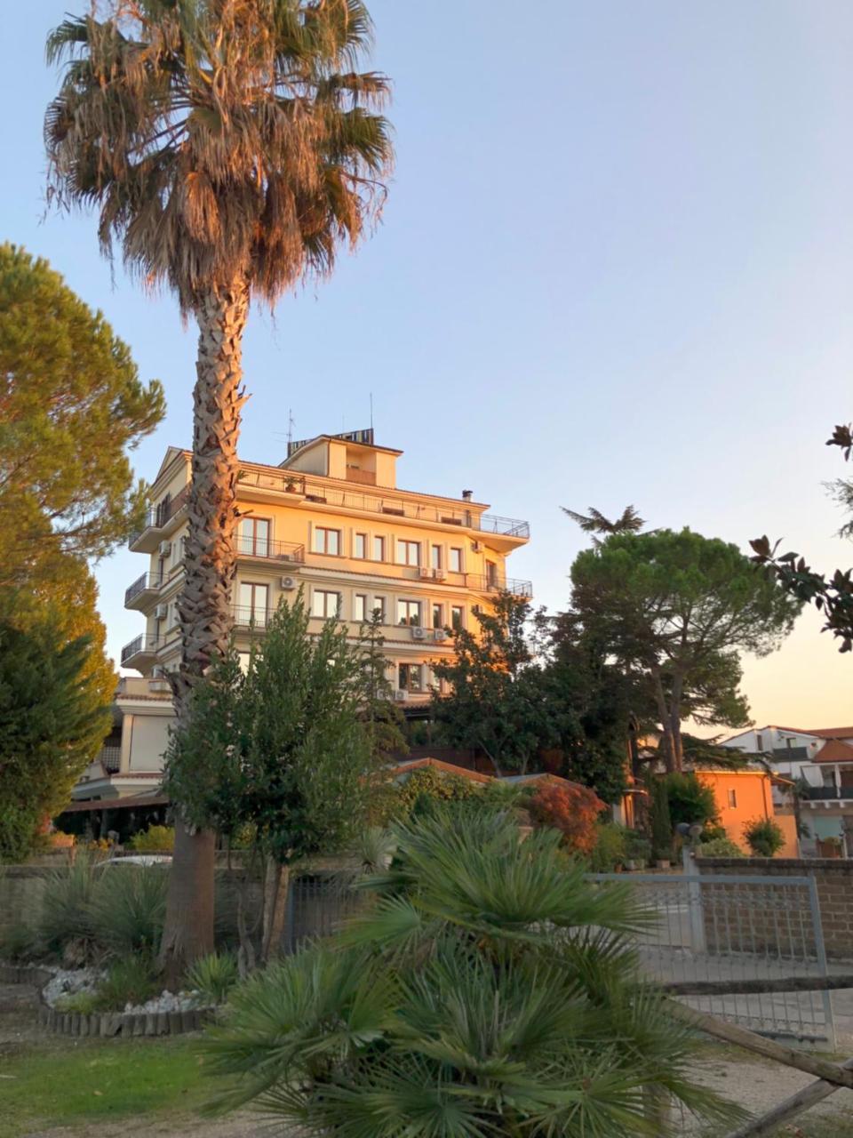 Hotel La Rotonda Cepagatti Kültér fotó