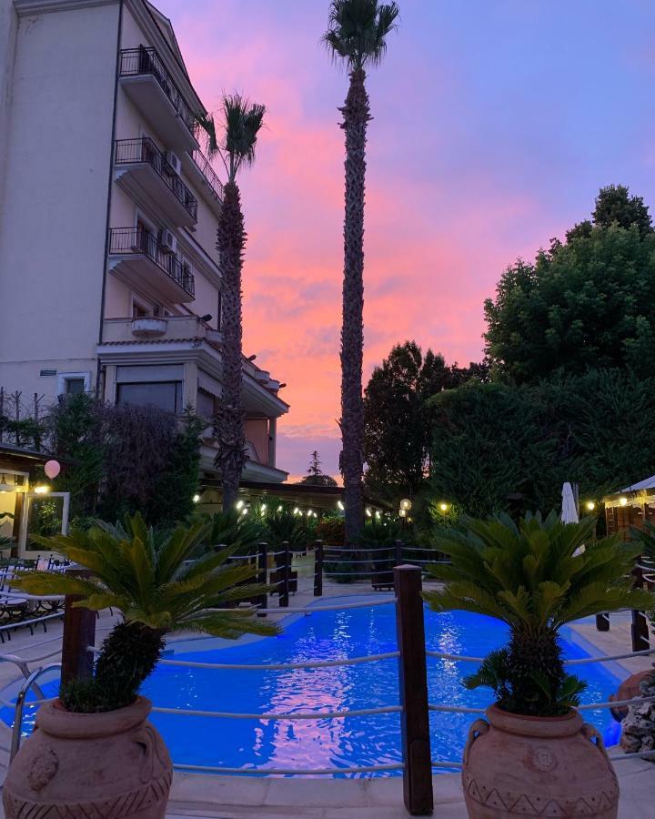 Hotel La Rotonda Cepagatti Kültér fotó